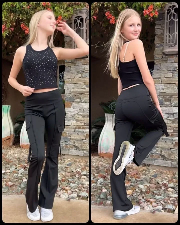 Black Cargo Yoga Pants - Jena